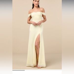 Off-Shoulder pale Yellow lulus dress